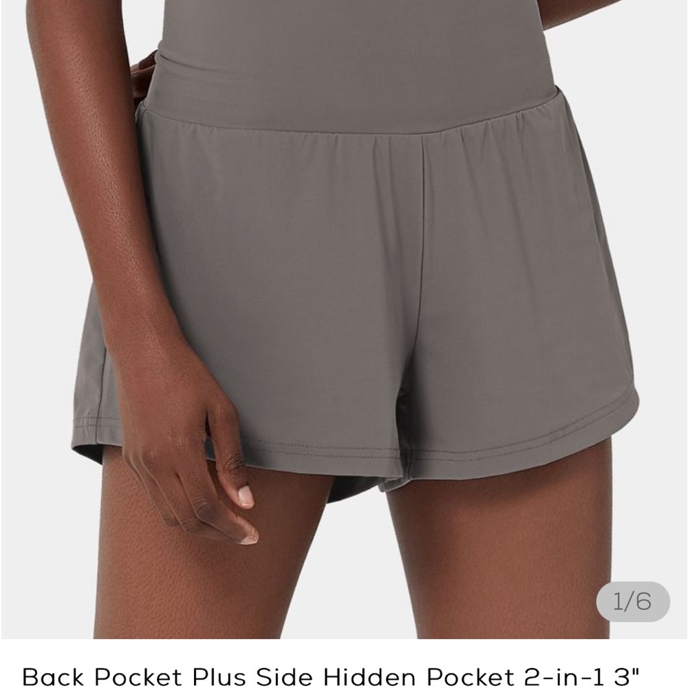 HALARA Back Pocket Hidden 2-in-1 3" Gym Shorts Grey running w/ compression